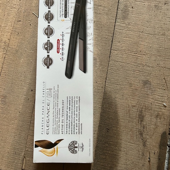 GAMA essential oils hair straightener. New in box - Picture 4 of 4